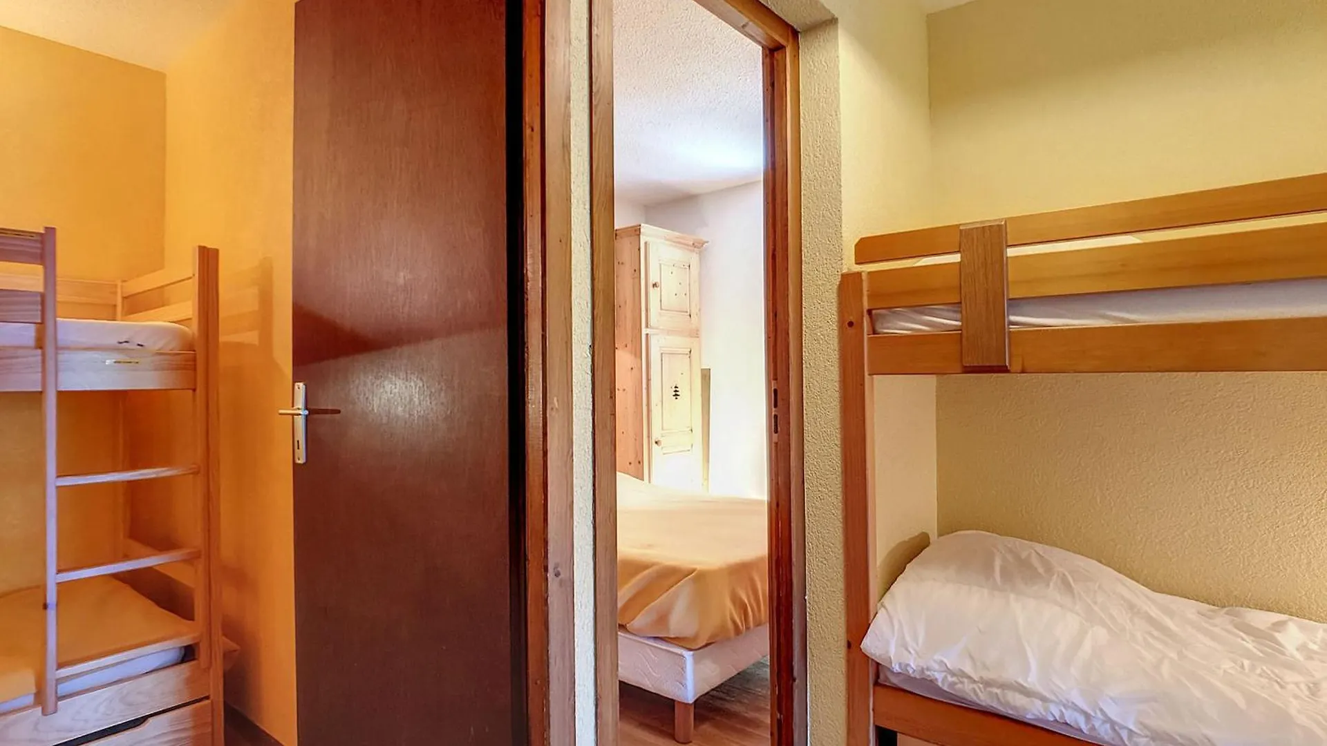 Apartment Appartement Cosy Pour 6 Pers A La Clusaz, 2 Chambres, Wifi, Proximite Pistes - Fr-1-818-75